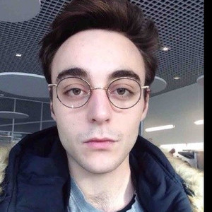Thibault - Prof de philosophie - Évry-Courcouronnes