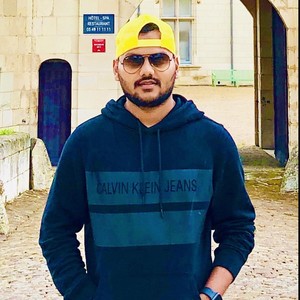 Akshit - Prof de maths - Brest