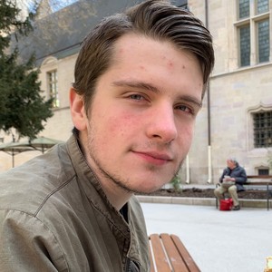 Tom - Prof de maths - Chalon-sur-Saône