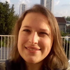 Laura - Prof de maths - Chambray-lès-Tours