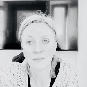 Karine - Prof de développement personnel - Montreuil