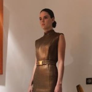 NANCY - Prof de couture - Puteaux