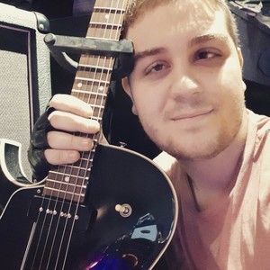Vincent - Prof de guitare - Eyzin-Pinet