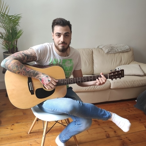 Enzo - Prof de guitare - Toulon