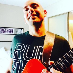 Phoenix - Prof de guitare - Schaerbeek