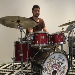Simon - Prof de batterie - Sens