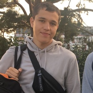 Théo - Prof de natation - Paris
