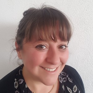 Suzanne - Prof de fle - français langue étrangère - Colares