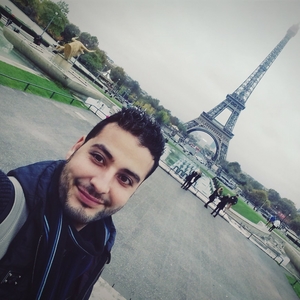 Ahmed - Prof de maths - Cergy