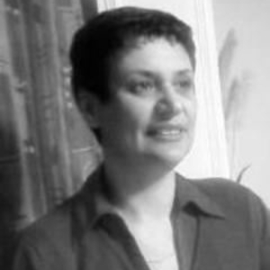 Klara - Prof de bureautique - Paris