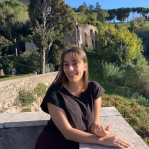 Clara - Prof de maths - Paris
