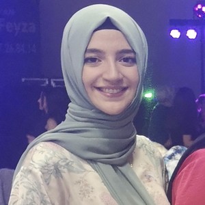 Zehra - Prof de maths - Lingolsheim