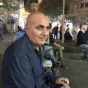 Yossi - Prof d'hébreu - Paris