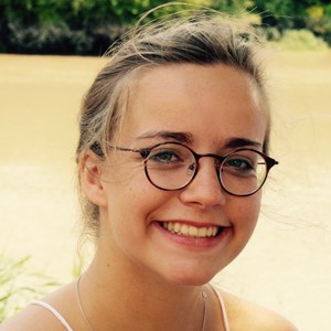 Inès - Prof d'aide aux devoirs - Paris