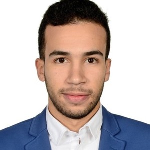 Ilyès - Prof de marketing - Amiens