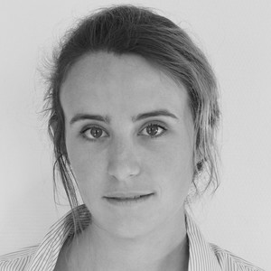 Sara - Prof de droit civil - Paris
