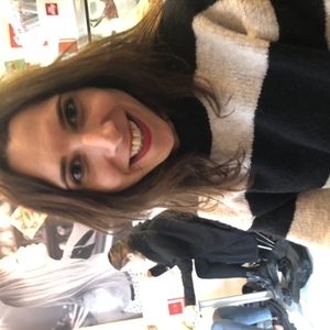 Raphaelle - Prof d'aide à la rédaction de cv - lettre de motivation - Paris