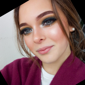 Charlotte - Prof de maquillage - Desmonts