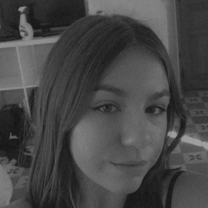 Laura - Prof d'aide aux devoirs - Bagard