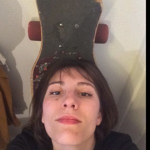 Leila - Prof de longboard - Montrouge