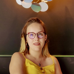 Fleur - Prof d'initiation informatique - Brouckerque