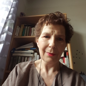 Florence - Prof d'aide à la rédaction de cv - lettre de motivation - Paris