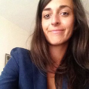 Domitille - Prof de droit constitutionnel - Paris
