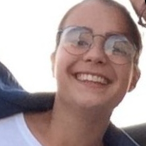 Louise - Prof de français - Thénac