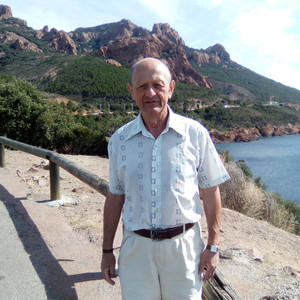 HENRI - Prof de maths - Paris 3e