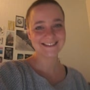 Julie - Prof de graphisme - Paris