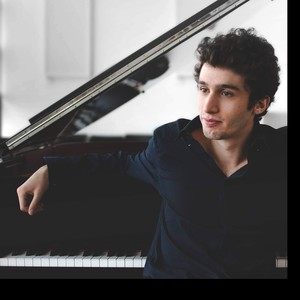 Antoine - Prof de piano - Paris