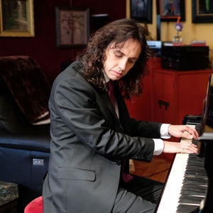 Carlos Hernan - Prof de piano - Neuilly-sur-Seine