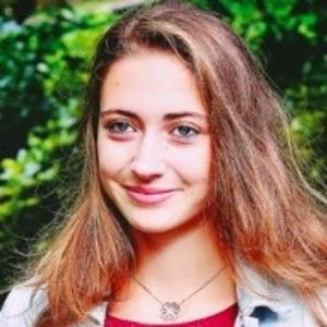 Lucie - Prof de piano - Beaufort-en-Vallée