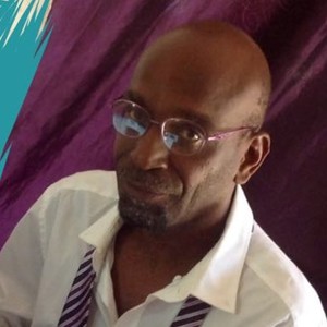 Emmanuel - Prof d'histoire - géo - Noumea