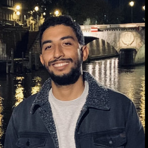ESSEMRHOUNI - Prof de maths - Palaiseau