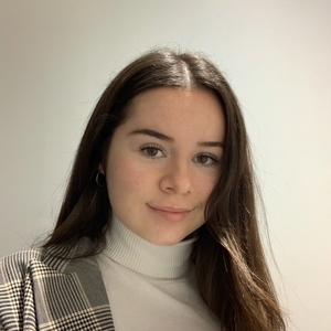 Noemie - Prof d'économie - Plescop