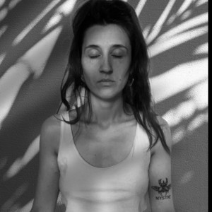 Justine - Prof de kundalini - Paris