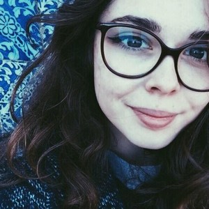Eva - Prof de culture générale - Dijon