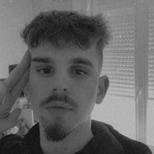 Ewen - Prof d'aide aux devoirs - Massy