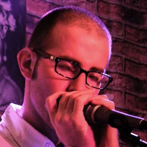 Pierre - Prof d'harmonica - Saint-Denis-de-Pile