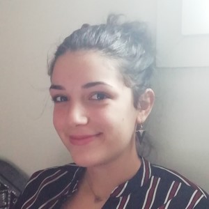 Manon - Prof d'aide aux devoirs - Angers