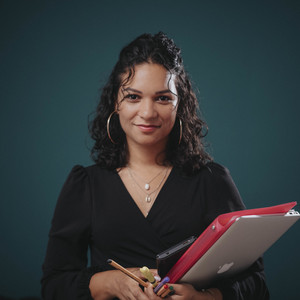 Julie - Prof de maths - Saint-Denis