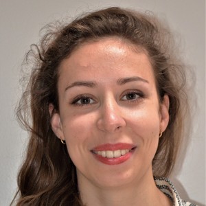 Ninon - Prof de droit - Paris
