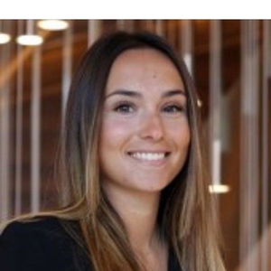 Caroline - Prof d'histoire - géo - Paris