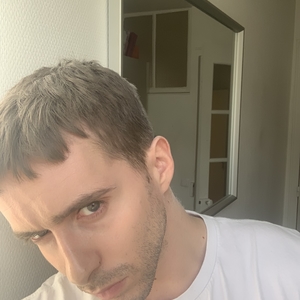 Thomas - Prof de couture - Paris