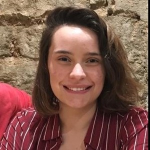 Louise-Anne - Prof d'aide aux devoirs - Saint-Vincent-de-Mercuze