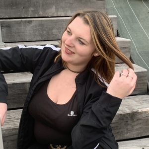 Jennifer - Prof de chant - Decazeville