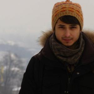 Henri - Prof de maths - Paris
