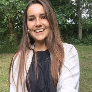 Léana - Prof de soutien scolaire - Le Folgoët