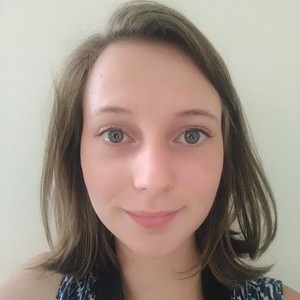 Noémi - Prof d'économie - Paris